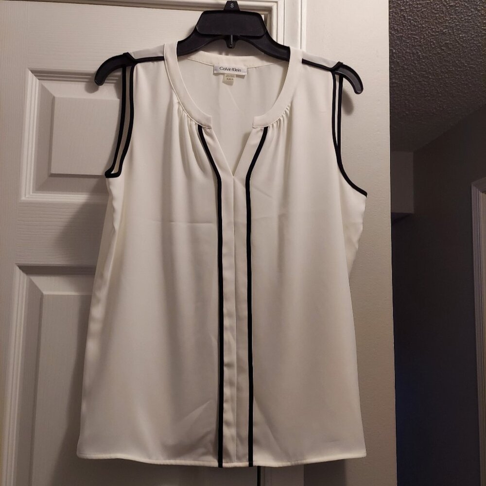 Calvin Klein Shell
